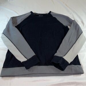 Converse Men's Black and Gray Crewneck Sweater